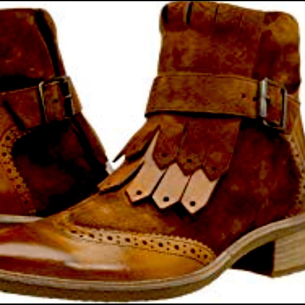 🚚 MOVING SALE! 🌟FREE SHIPPING Paul Green Booties